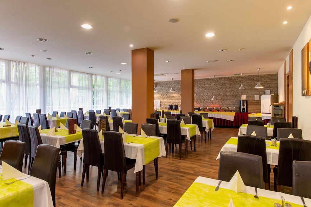 Hotel Fit Heviz Ngoại thất bức ảnh