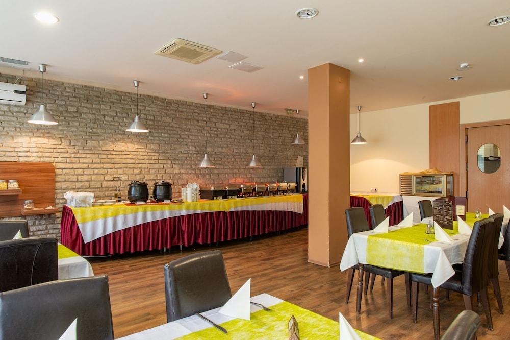 Hotel Fit Heviz Ngoại thất bức ảnh
