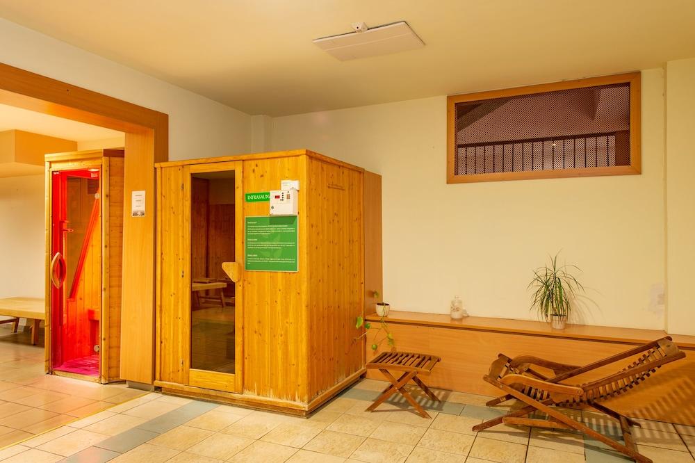 Hotel Fit Heviz Ngoại thất bức ảnh