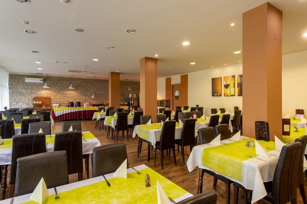 Hotel Fit Heviz Ngoại thất bức ảnh