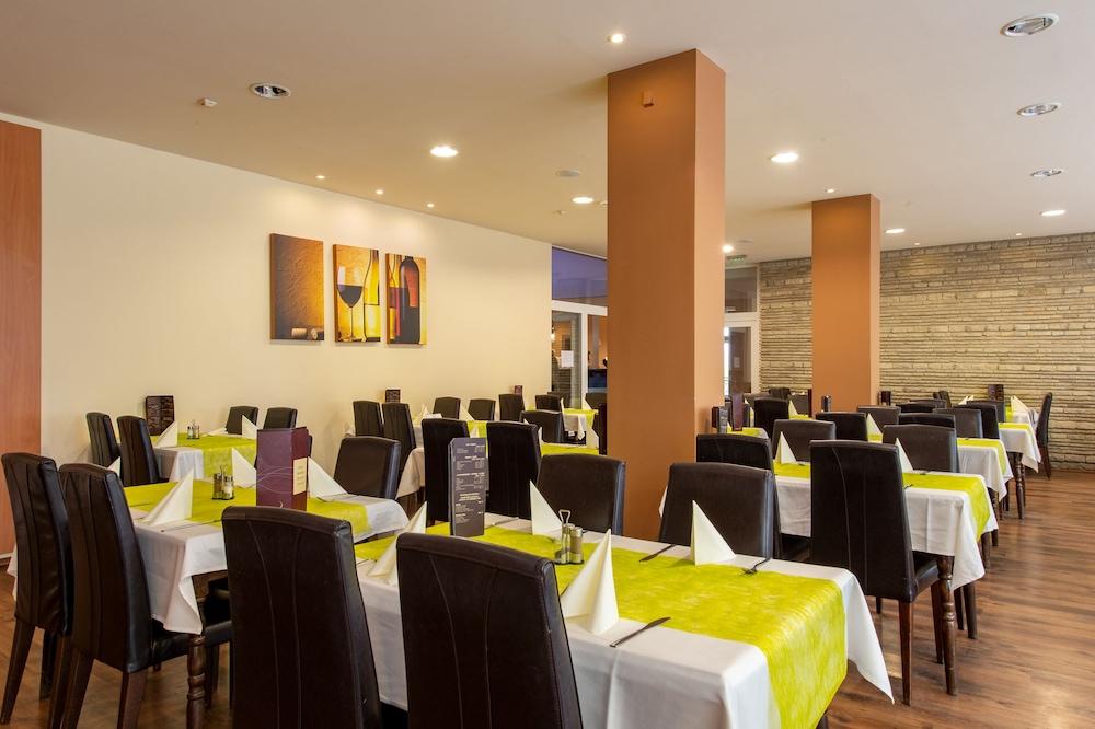 Hotel Fit Heviz Ngoại thất bức ảnh