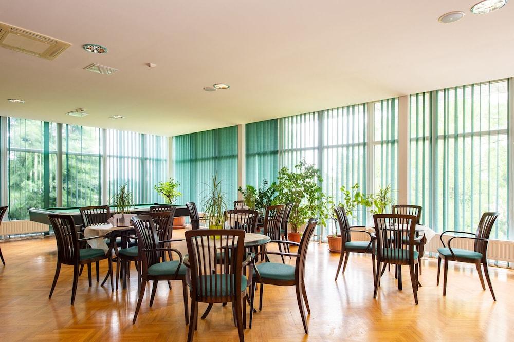 Hotel Fit Heviz Ngoại thất bức ảnh